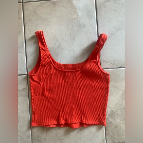 5 tops - Hollister, dynamite etc. - Picture 11 of 16